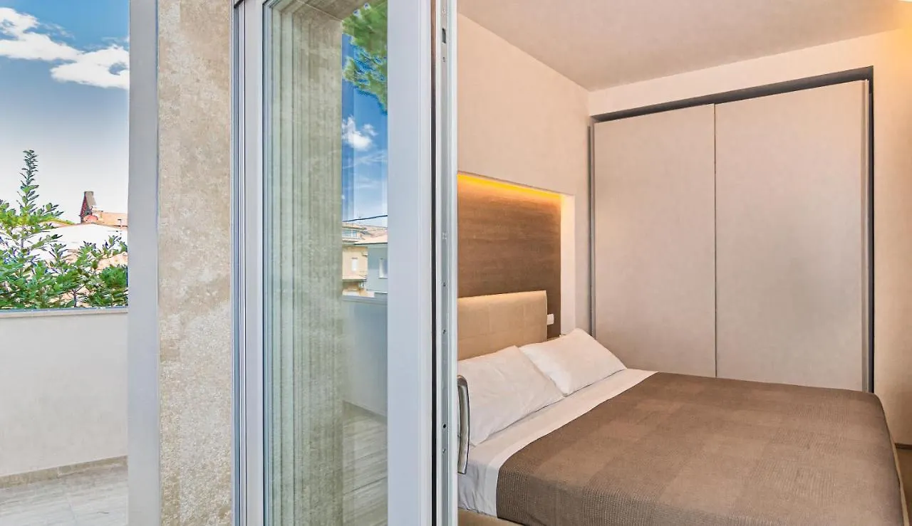 Sea Holidays Apartment Marina di Pietrasanta Italia