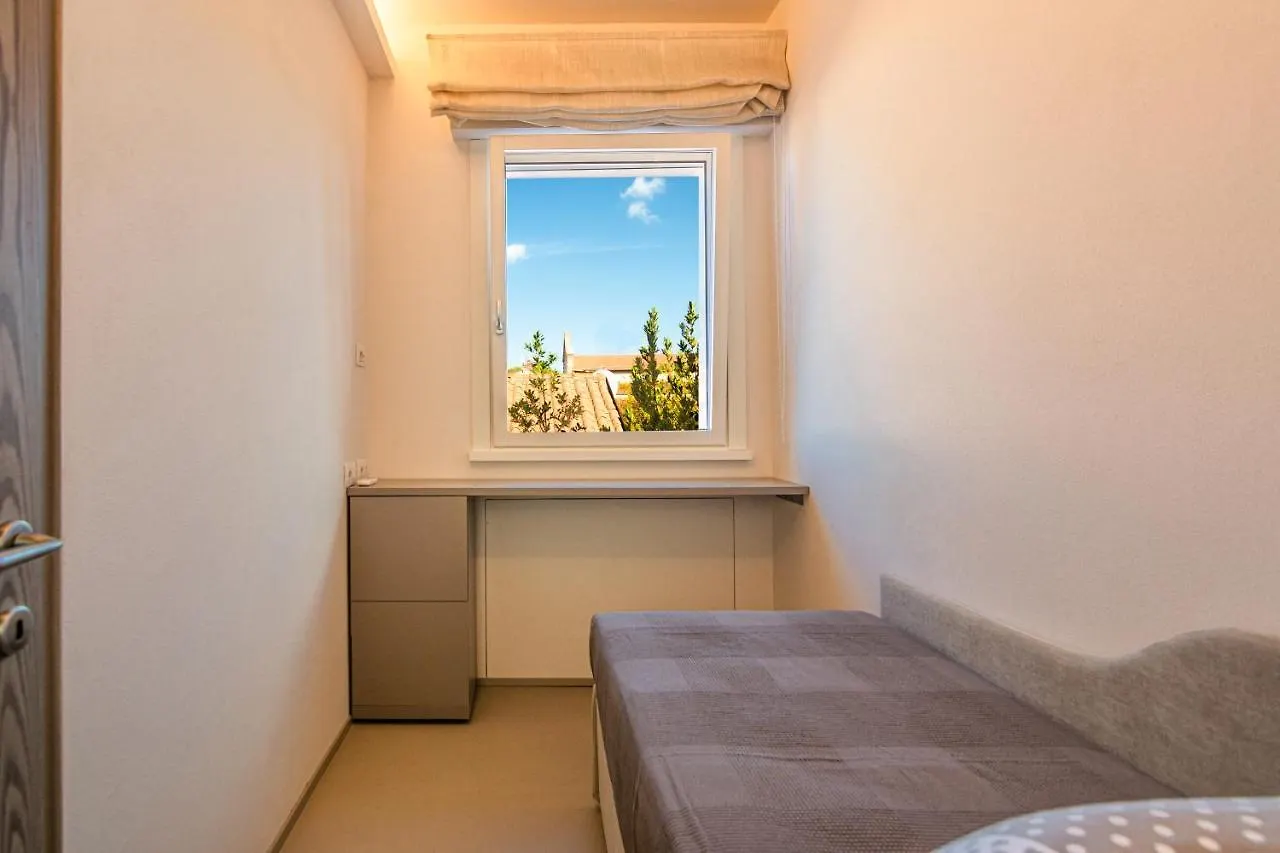 Sea Holidays Apartment Marina di Pietrasanta 0*,  Italia
